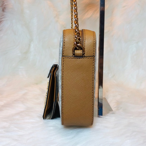 Michael Kors Jet Set Crossbody Vanilla Acorn Set - Picture 3 of 8